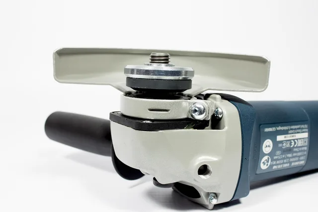 grinder, repair, tools, power tools, grinder, grinder, grinder, tools, tools, power tools, power tools, power tools, power tools, power tools. Cross-border tool shopping and how CBSA duties, GST and warranty apply