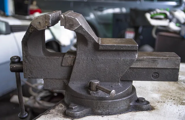 vice, clamping, workshop, metal, ironwork, tool, vice, vice, vice, vice, vice. Pricing a workshop layout without letting fittings eat the budget