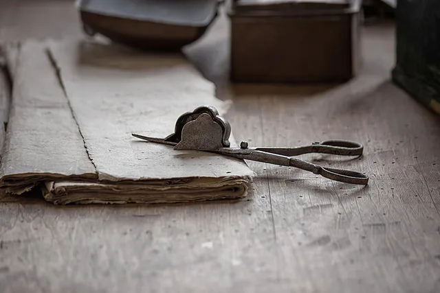 antic, paper, vintage, alt, stahl, holz, kerzenzubehör, paper, paper, paper, paper, paper, vintage, vintage. 3 Halifax storage habits that slow rust in salt air